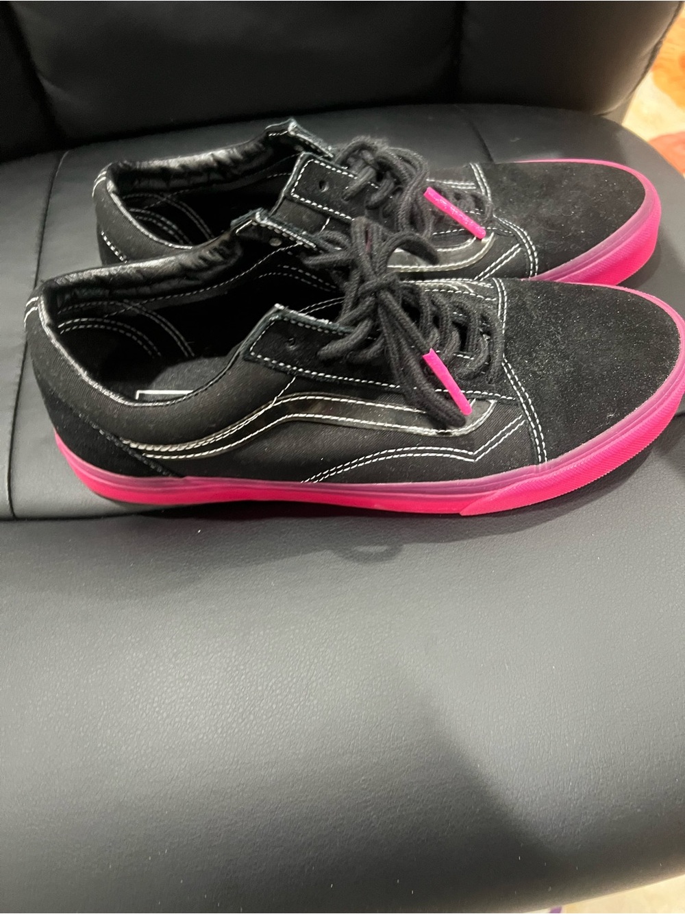 Vans Women’s Black Suede Sneakers with Pink Rubber Sole - Picture 5 of 6